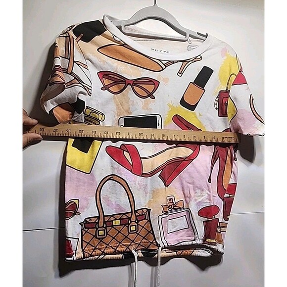 Juniors ON FIRE CROP Make Up Phone Diva GRAPHIC T SHIRT M - Picture 4 of 4